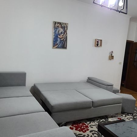 Apartament Center Tirana Eksteriør billede