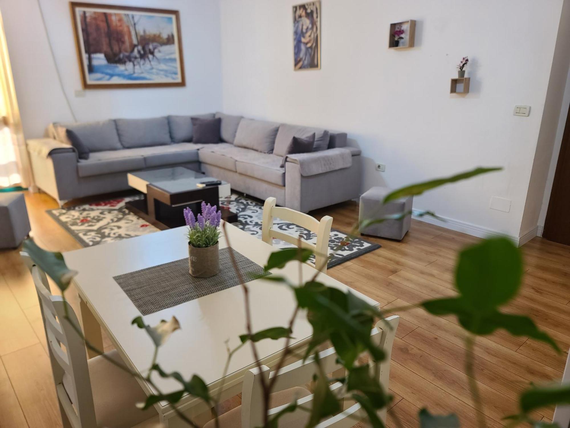 Apartament Center Tirana Eksteriør billede