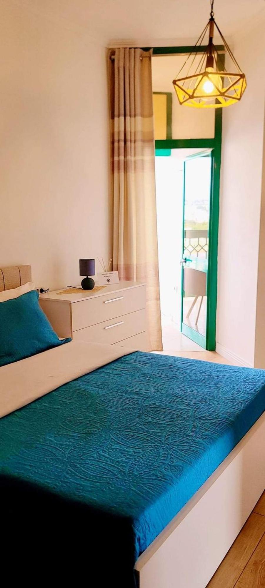 Apartament Center Tirana Eksteriør billede